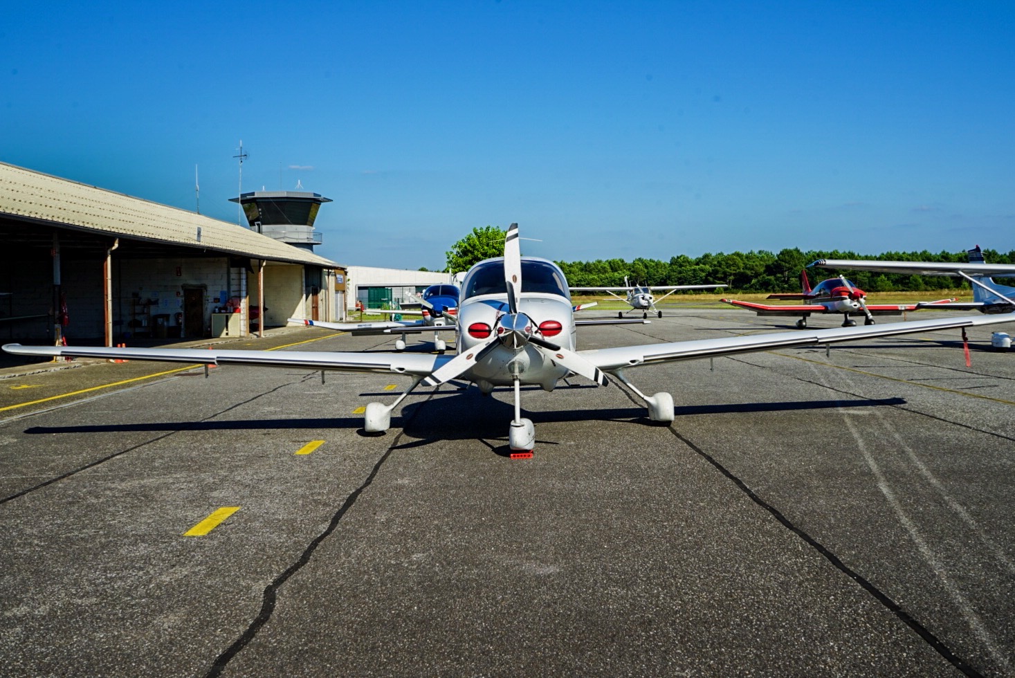 Cirrus SR22 GTS — photo 3