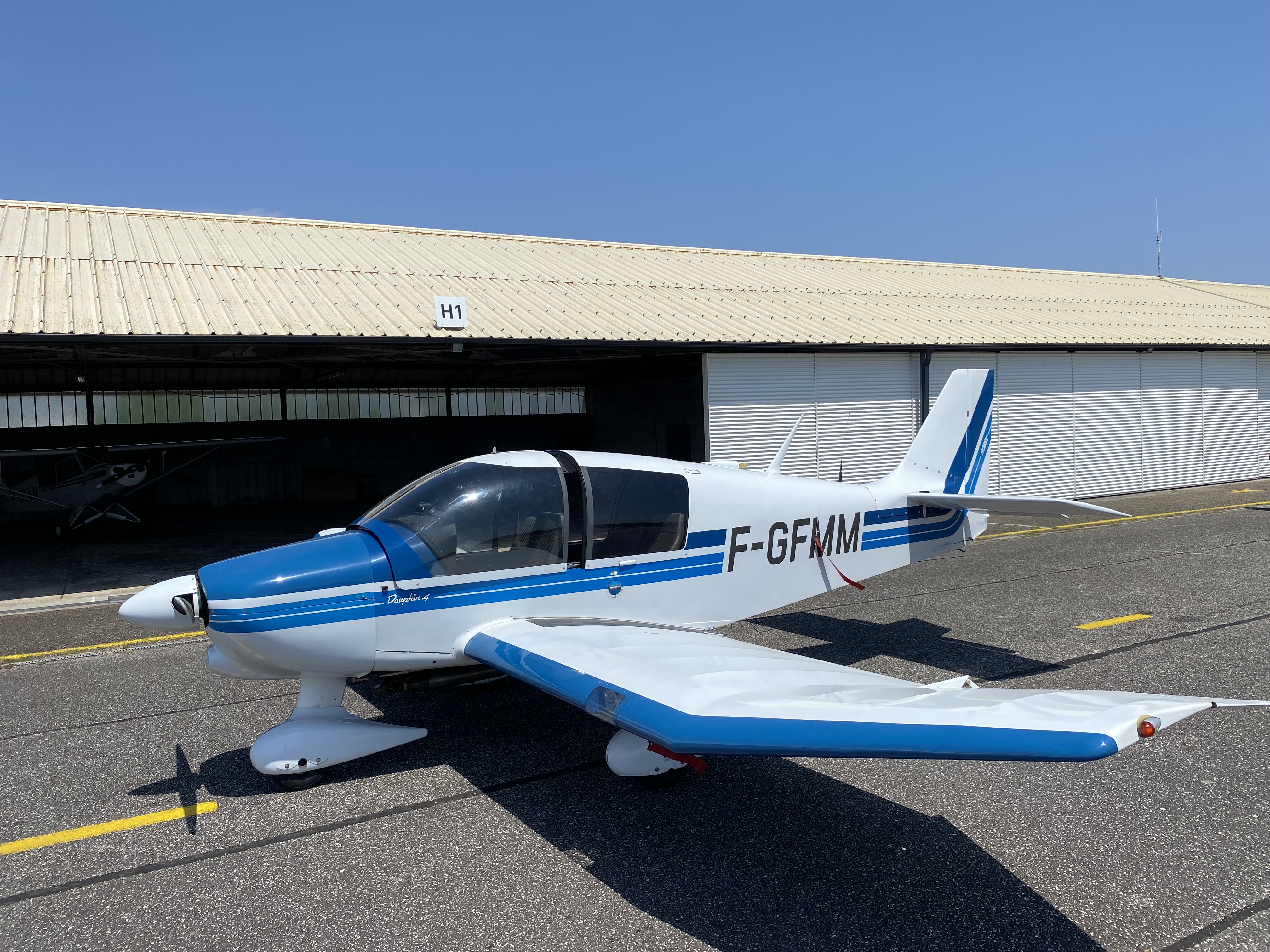 DR400 — photo 1