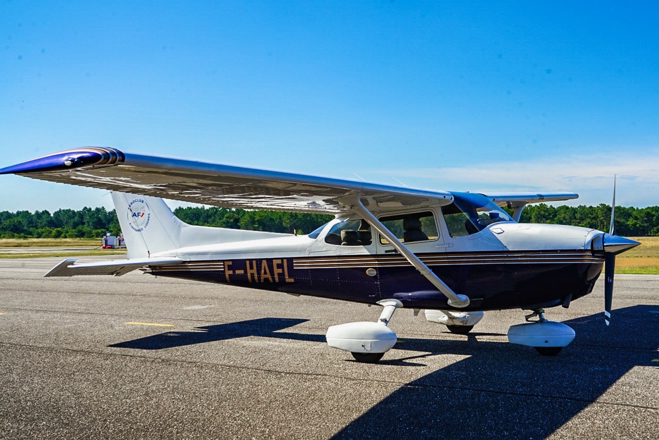 Cessna 172S — photo 1